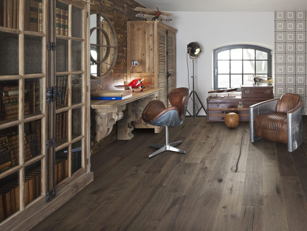 Decorated study with Kahrs Oak Ulf Prefinished Hardwood.