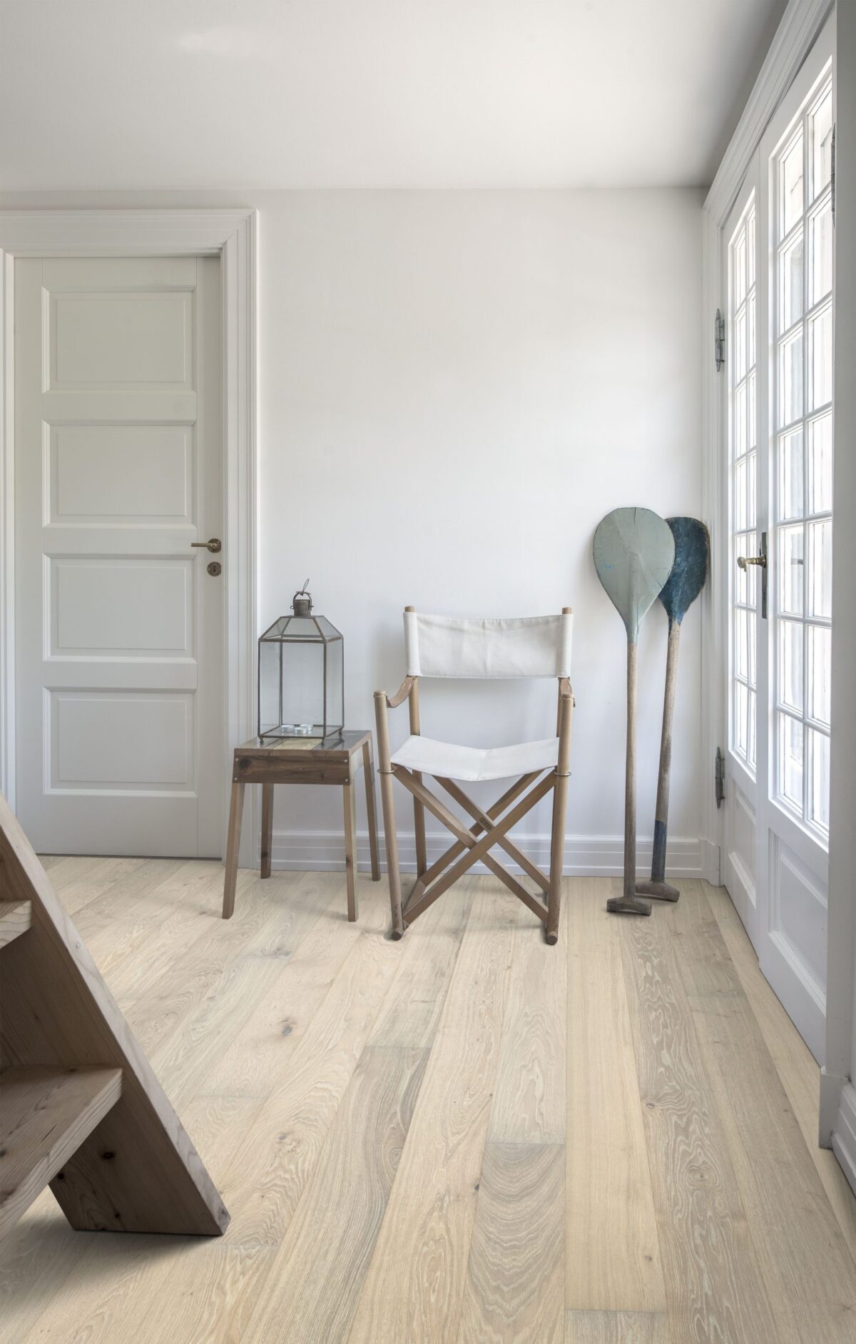 Decorated close up of Kahrs Oak Nouveau Blonde Prefinished Hardwood.